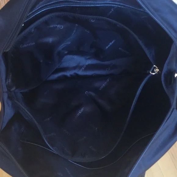 NWT Calvin Klein Black/Gold Handbag - Picture 4 of 16